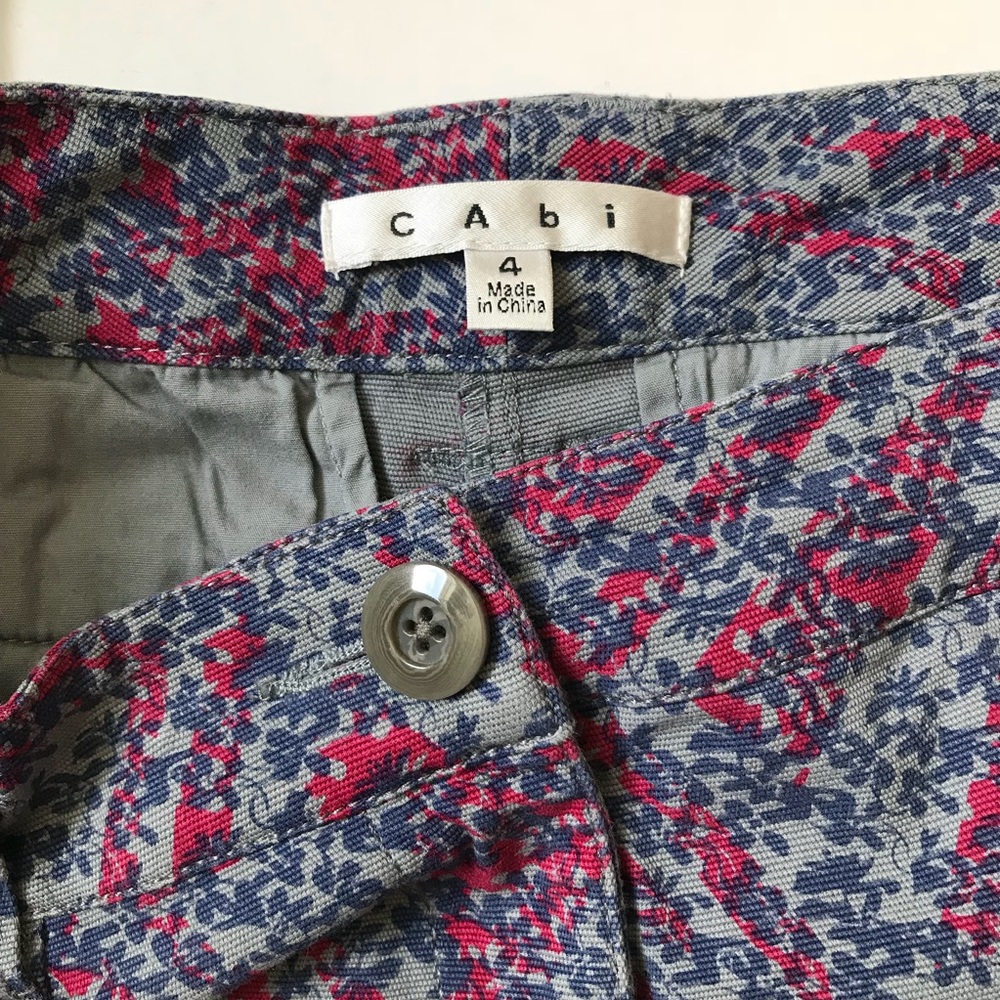 Cabi Palm Beach Print Ankle Crop Pants - Picture 4 of 7